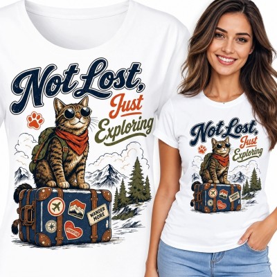 Koszulka damska z kotem podróżnikiem „Not Lost Just Exploring” - motyw górski retro