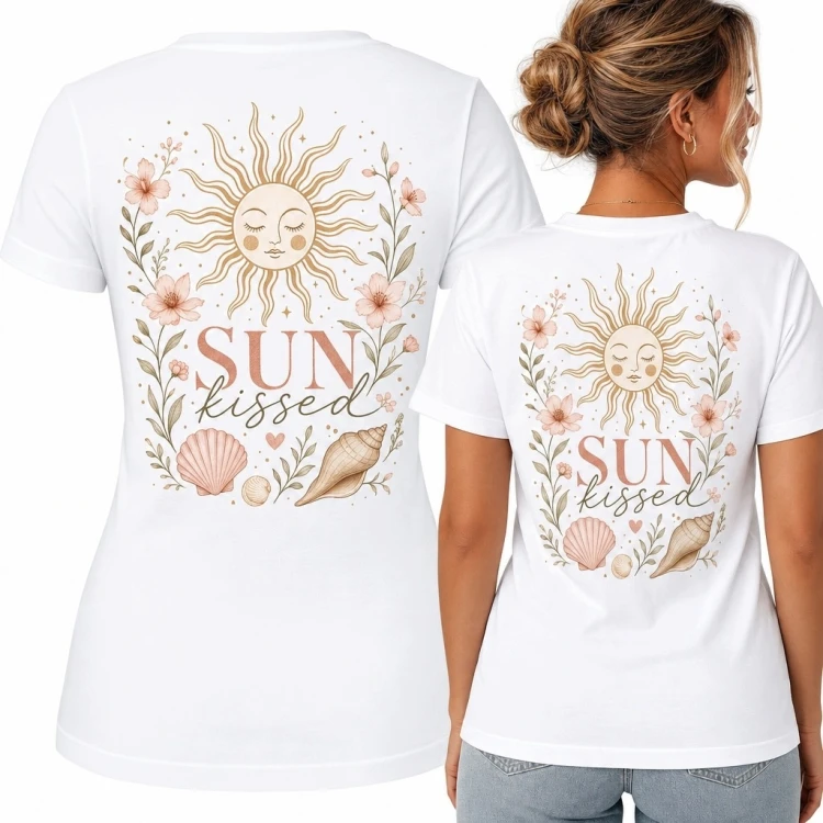 Koszulka damska boho „Sun kissed” ze słońcem, kwiatami i muszlami - nadruk na plecach