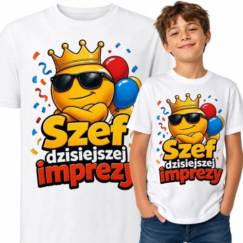 Koszulka chłopięca z emotikoną w koronie „Szef dzisiejszej imprezy” - kolorowy wzór