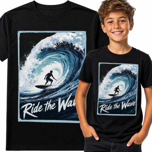 Koszulka chłopięca z surferem „Ride the Wave” - motyw wielkiej fali