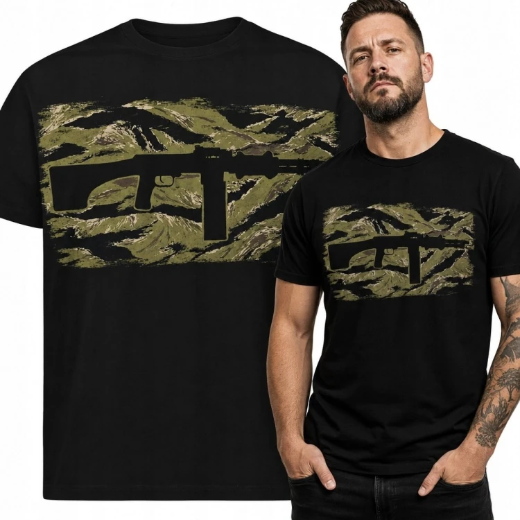 Koszulka męska z motywem karabinu i gór - militarna grafika outdoorowa