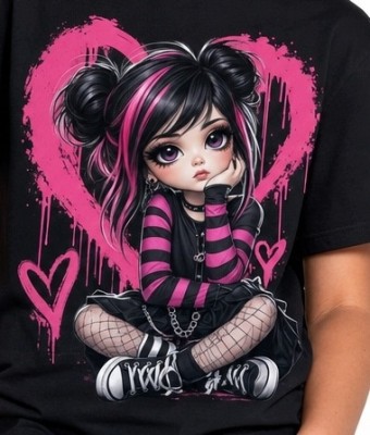 Koszulka dziewczęca z gotycką dziewczyną anime - różowe serce graffiti